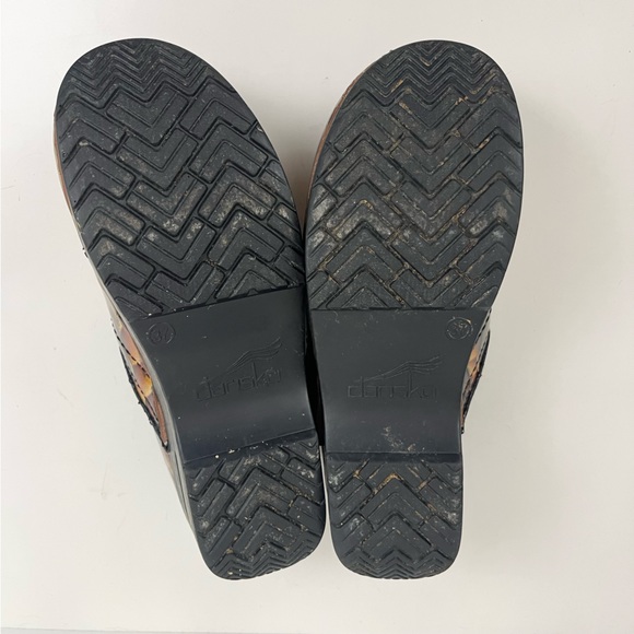 Dansko Professional Clogs Brown Gold Shiny Leather Women’s Size US 6.5-7 / EU 37 - Picture 10 of 16